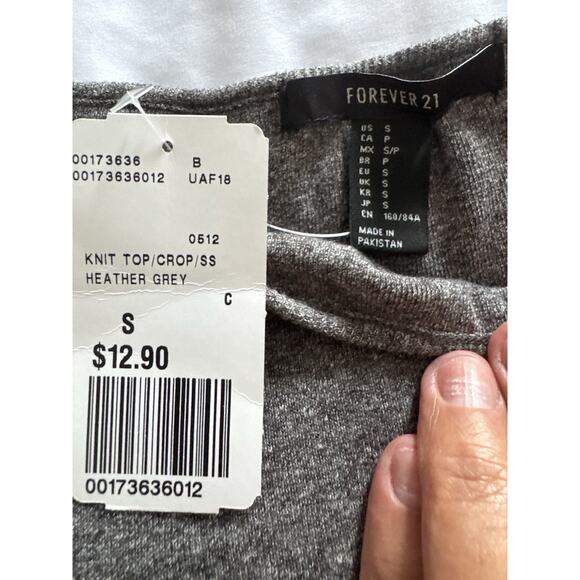 NWT Forever 21 Knit Crop Top Heather Gray Women's Small Off the Shoulder - Picture 2 of 7